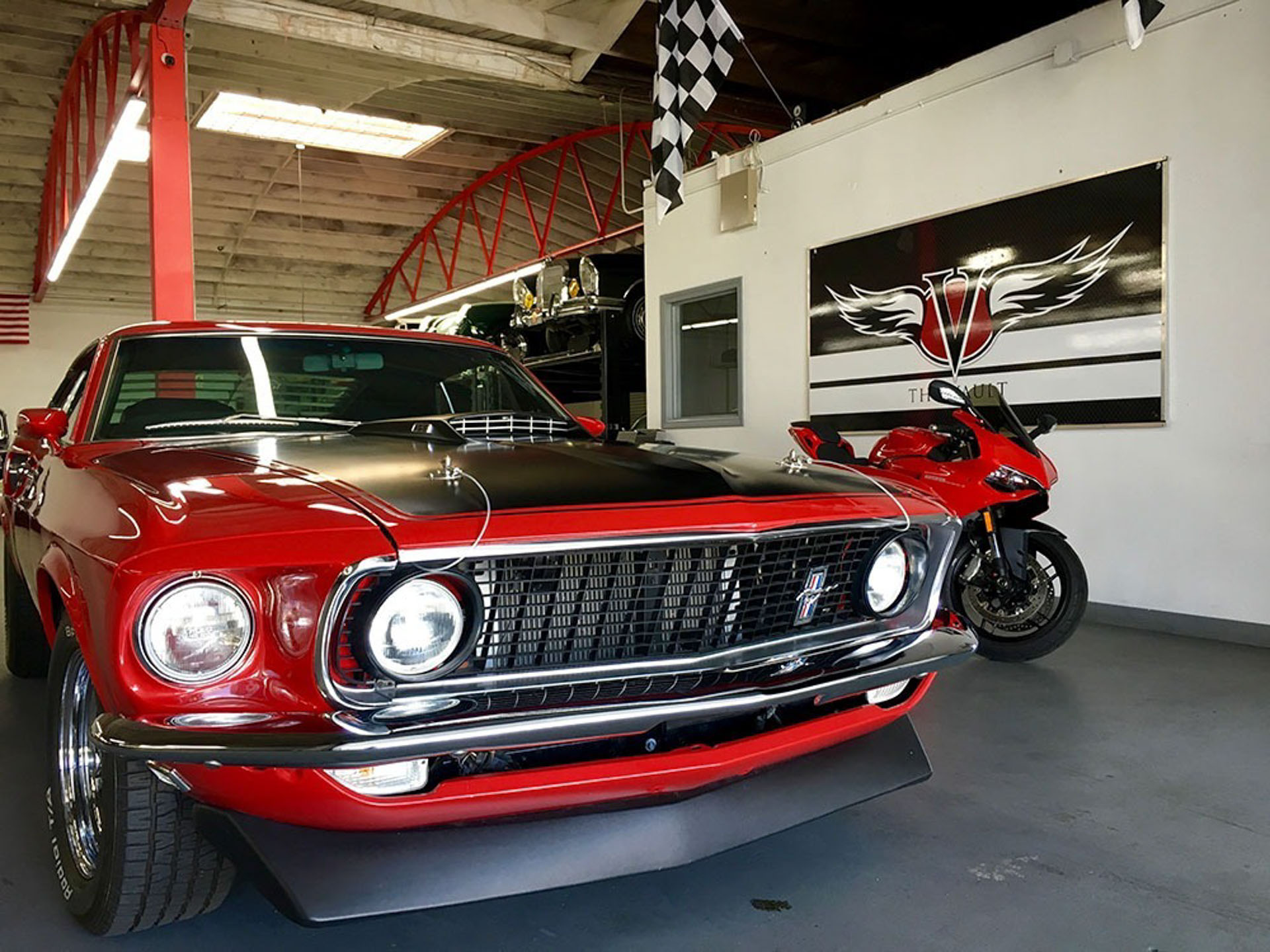 5 tips on picking your classic car storage b